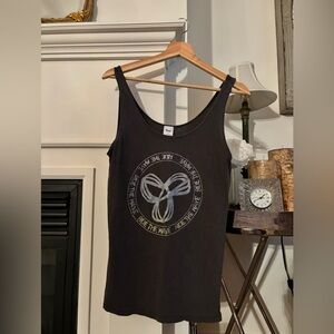 TNA sleeveless tee!